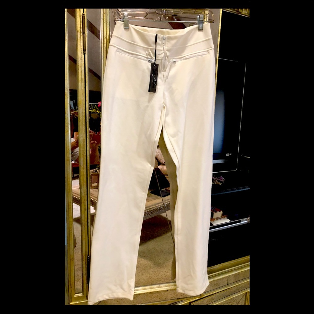 Parrot Italian White Pants 🎀🎀🎀